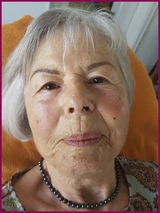 Annette Möller erstellt ein Permanent-Make-up