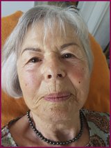 Annette Möller erstellt ein Permanent-Make-up